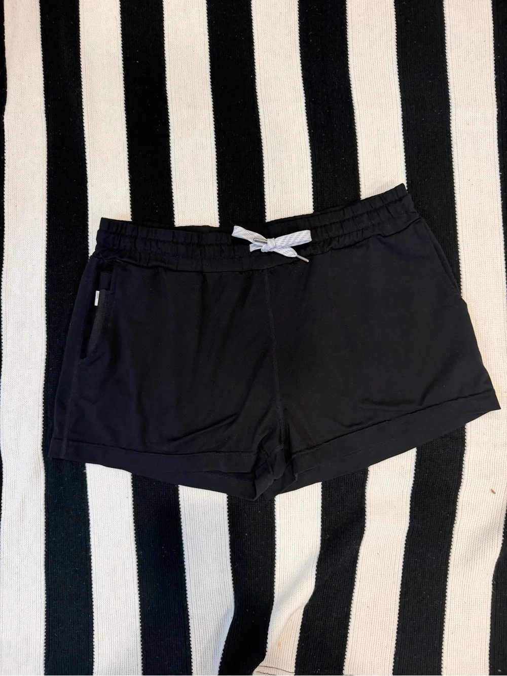 Vuori Halo Performance Shorts Black Size Medium